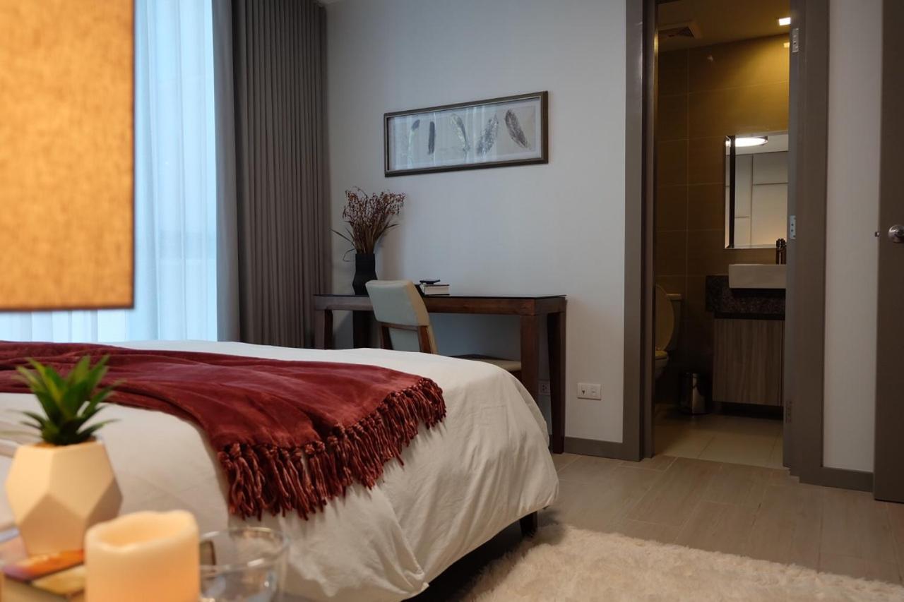 One Uptown Residence Taguig Εξωτερικό φωτογραφία